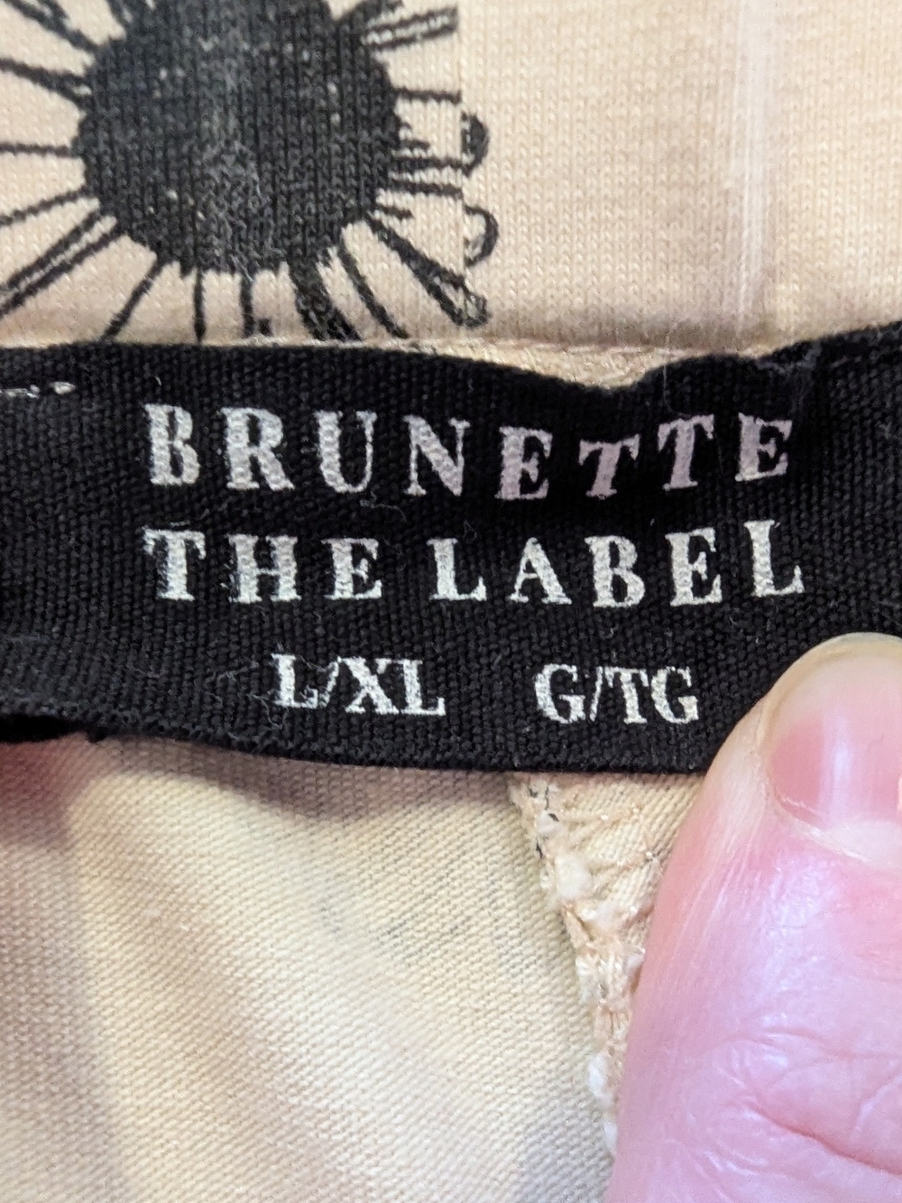 4/$40 Brunette The Label Floral Bike Shorts – Cream Daisy Print - Picture 5 of 6